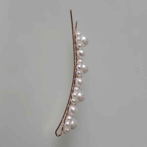 Pearl Barette - Picture 2 of 2